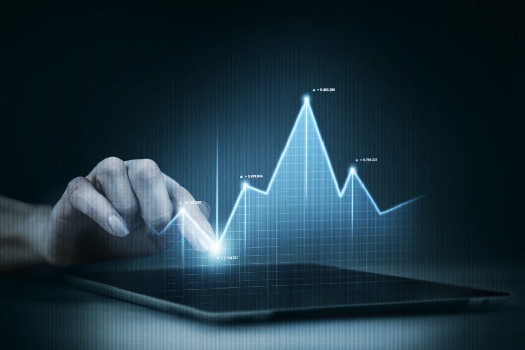 business-concept-with-graphic-holography Metatrader คือ อะไร และ MT4 MT5 ต่างกันอย่างไร